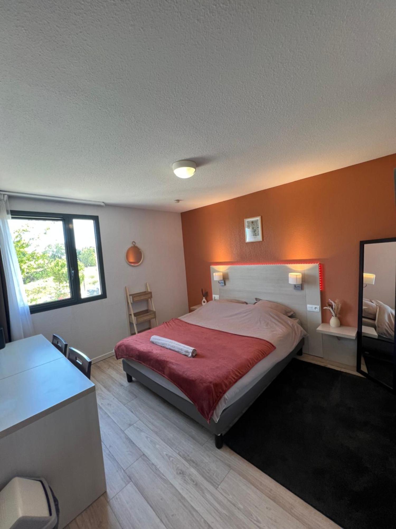 Studio Appart'Hotel Gare Tgv Avec Place Privee Avignon Kültér fotó